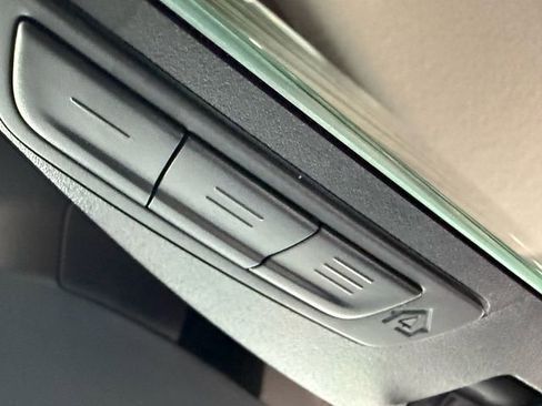 Certified 2025 Toyota Corolla Cross XLE image 23