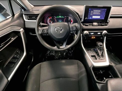 Used 2023 Toyota RAV4 LE image 18