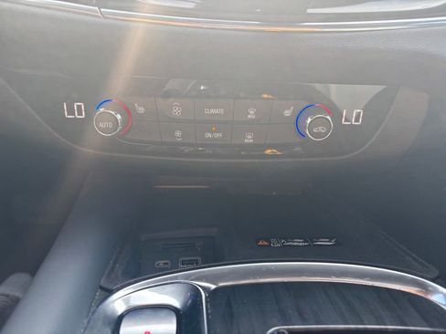 Used 2023 Buick Enclave Essence w/ Experience Buick Package AWD/4WD image 18