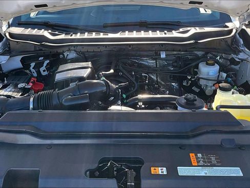 Used 2025 Ford F250 XLT image 29