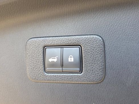 Used 2024 Nissan Armada SL w/ Captain's Chairs Package AWD/4WD image 15