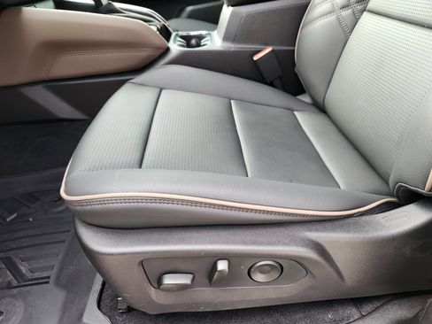 Certified 2026 GMC Canyon Denali image 25