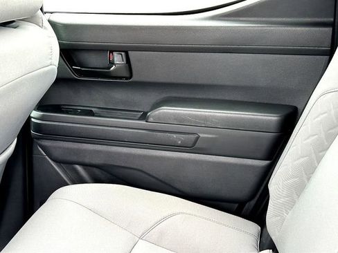 Certified 2025 Toyota Tacoma SR5 AWD/4WD image 20