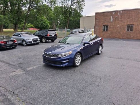 Used 2017 Kia Optima EX FWD image 1