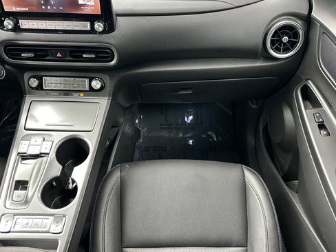 Used 2023 Hyundai Kona Limited image 30