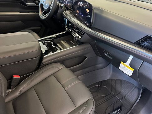 New 2026 Chevrolet Tahoe RST AWD/4WD image 18