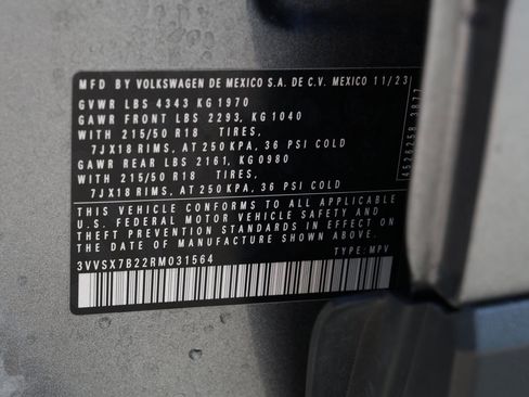 Used 2024 Volkswagen Taos SE image 37