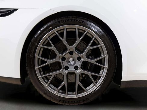 Used 2025 Porsche 911 Carrera image 46