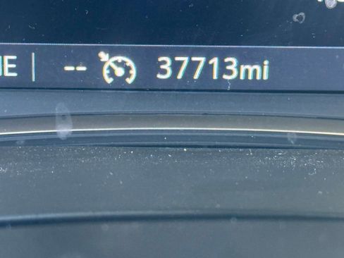 Used 2023 Chevrolet Traverse LT AWD/4WD image 4
