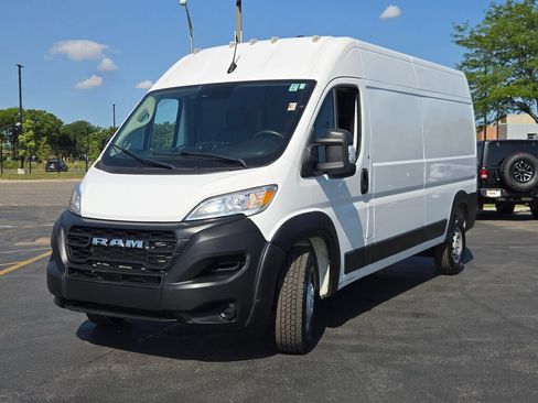 Used 2023 RAM ProMaster 2500 FWD image 3