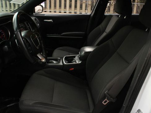 Used 2018 Dodge Charger R/T image 14