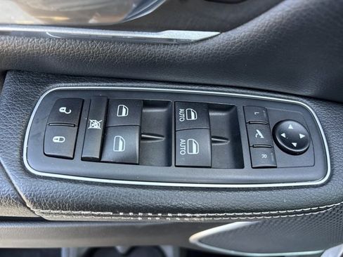 Used 2020 RAM 1500 Laramie image 22