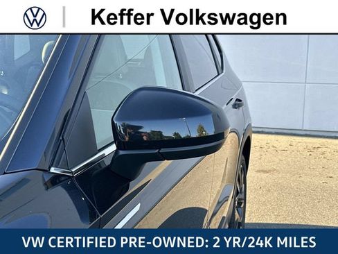 Certified 2023 Volkswagen Taos SE FWD image 12