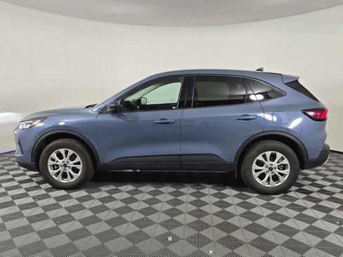 Used 2025 Ford Escape Active AWD/4WD image 4