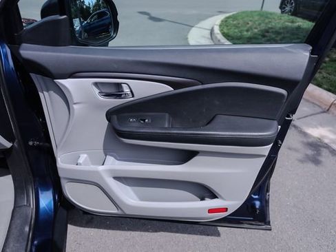 Used 2017 Honda Pilot EX-L image 50
