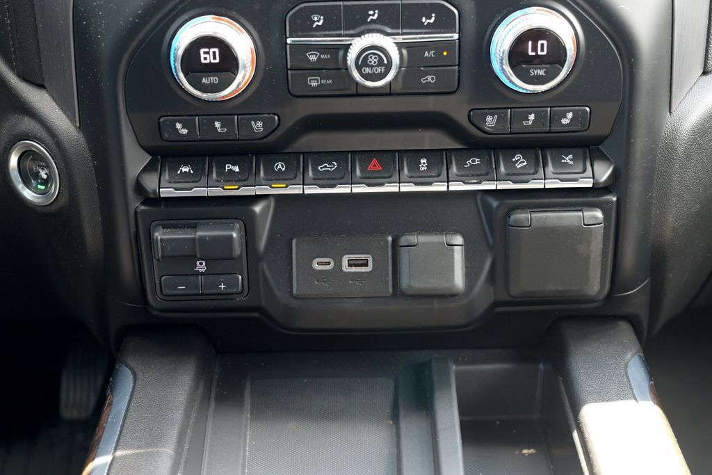 Used 2020 GMC Sierra 1500 Denali w/ Denali Ultimate Package AWD/4WD image 54