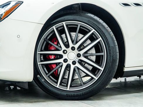 Used 2019 Maserati Ghibli S Q4 AWD/4WD image 6