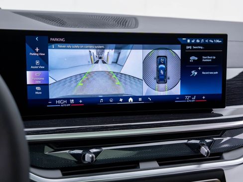 New 2026 BMW X7 xDrive40i w/ Executive Package image 24