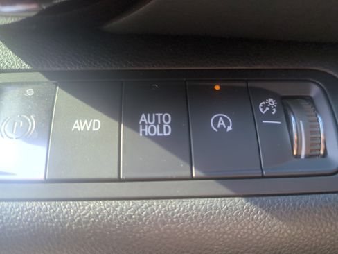 Used 2025 Chevrolet Equinox RS w/ Safety and Technology Package image 12