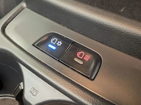 Used 2016 Audi SQ5 Prestige AWD/4WD image 28