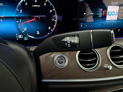 Used 2022 Mercedes-Benz E 350 Sedan image 14