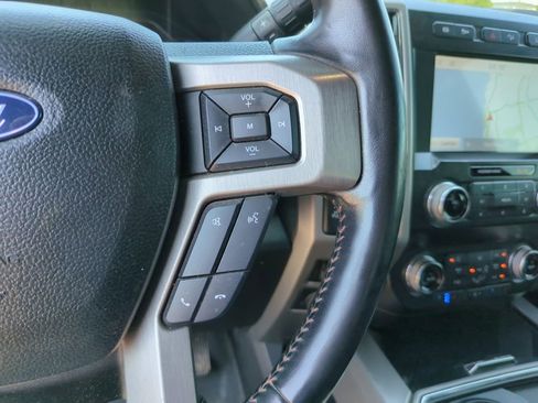 Used 2021 Ford F250 Platinum w/ FX4 Off-Road Package AWD/4WD image 31