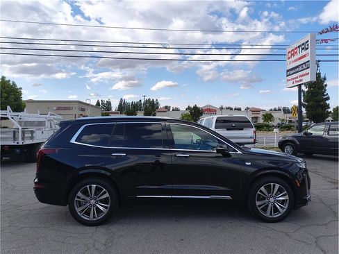 Used 2020 Cadillac XT6 Premium Luxury FWD image 4