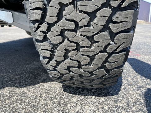 New 2026 Ford Bronco Raptor w/ Interior Carbon Fiber Pack AWD/4WD image 28