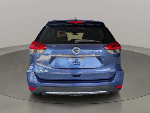 Used 2017 Nissan Rogue SV AWD/4WD image 4
