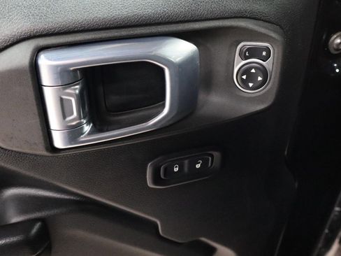 Used 2021 Jeep Wrangler Unlimited Rubicon w/ Steel Bumper Group image 11