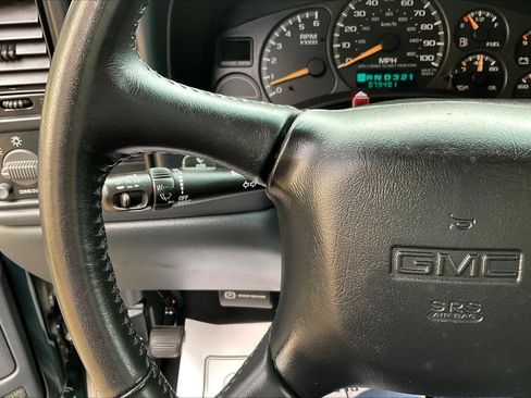 Used 2002 GMC Sierra 1500 SLE image 12