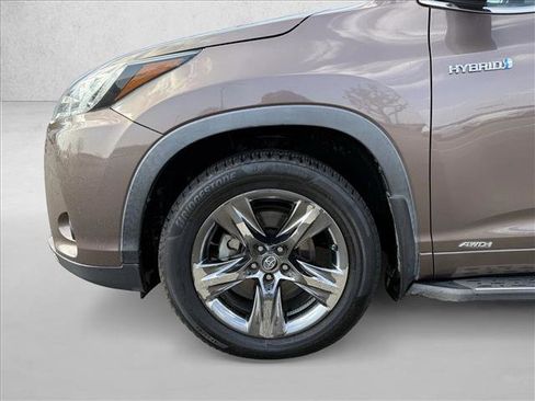 Used 2018 Toyota Highlander Limited Platinum w/ Carpet Mat Package (TMS) image 23