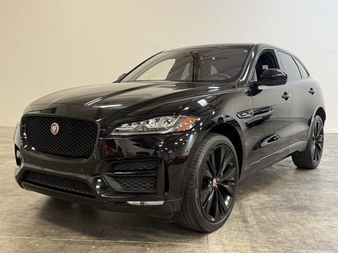 Used 2017 Jaguar F-PACE R-Sport AWD/4WD image 3
