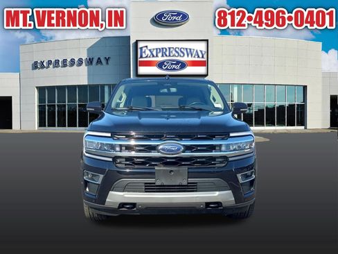 Used 2023 Ford Expedition Limited AWD/4WD image 4