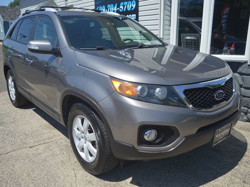 Used 2012 Kia Sorento LX w/ Convenience Pkg AWD/4WD image 7