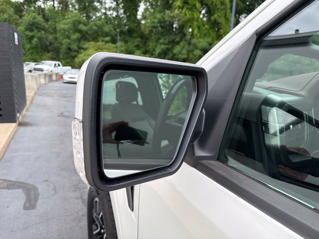 Used 2022 Ford F150 Lariat AWD/4WD image 23