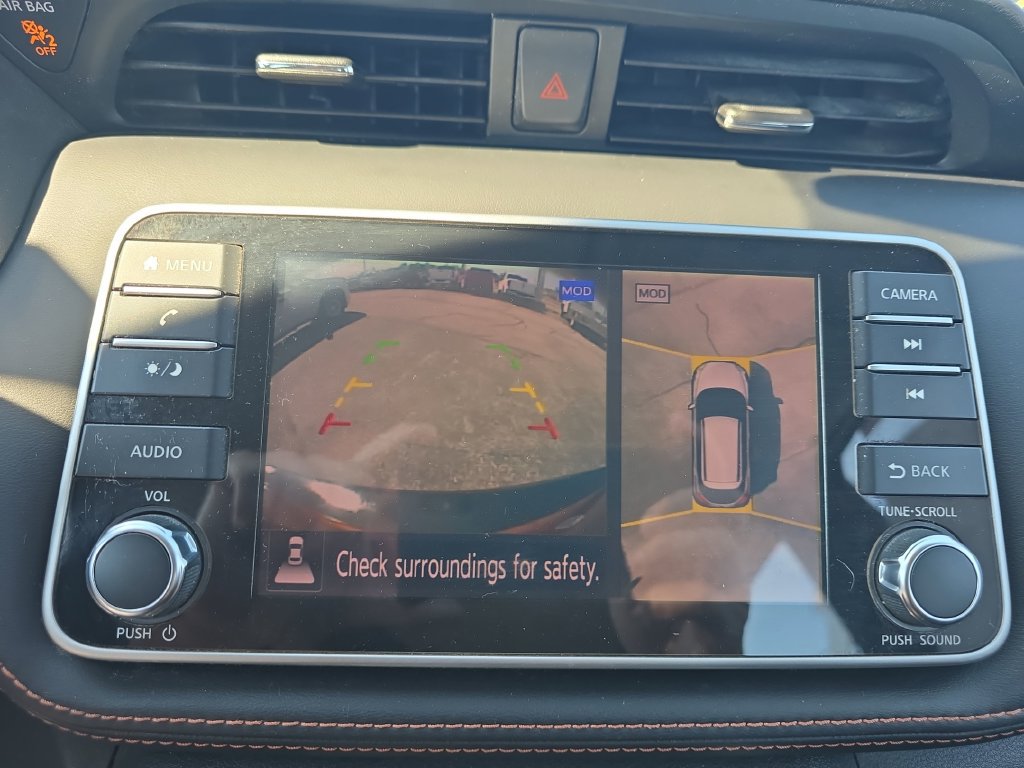 Used 2018 Nissan Kicks SR FWD image 28