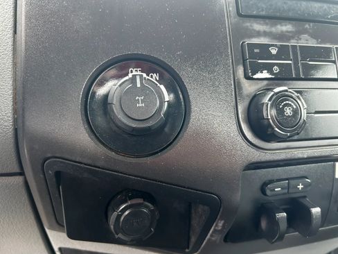 Used 2011 Ford F250 XL AWD/4WD image 21
