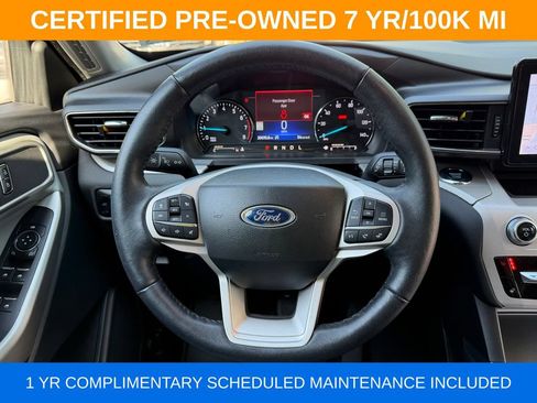 Used 2023 Ford Explorer XLT w/ Equipment Group 202A AWD/4WD image 17