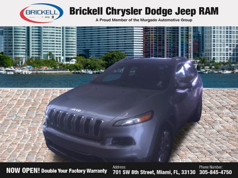 Used 2016 Jeep Cherokee Latitude w/ Comfort/Convenience Group AWD/4WD image 11