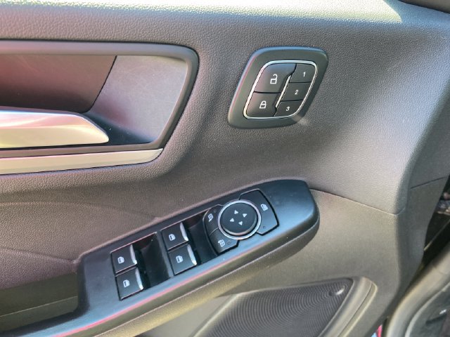 Used 2024 Ford Escape Platinum AWD/4WD image 18