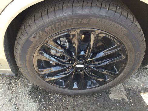 New 2025 Cadillac XT6 Premium Luxury w/ Platinum Package image 27