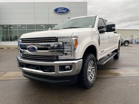Used 2019 Ford F350 Lariat w/ Lariat Ultimate Package image 13