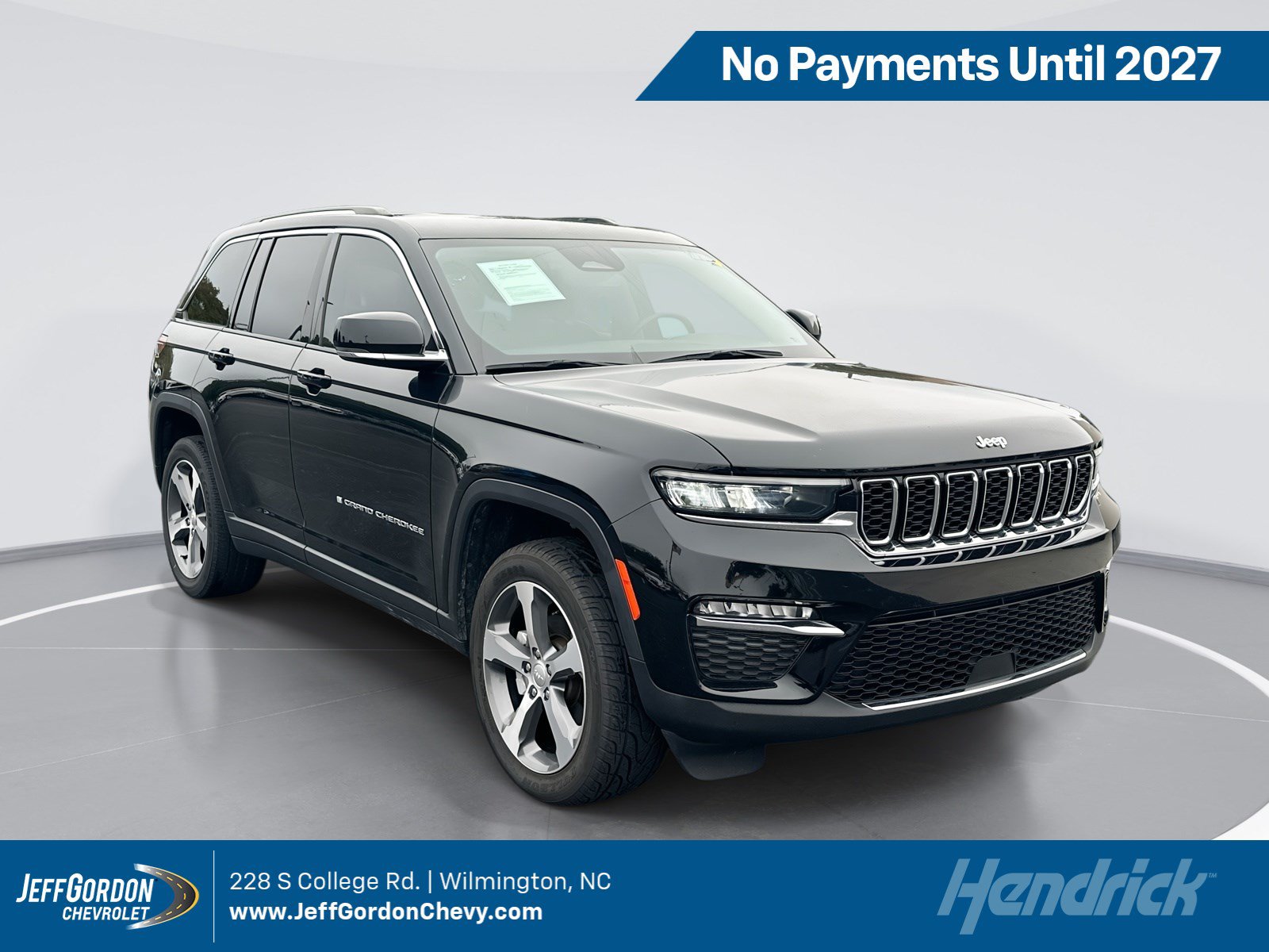 Used 2023 Jeep Grand Cherokee Limited w/ Trailer Tow Prep Group (B) AWD/4WD image 1