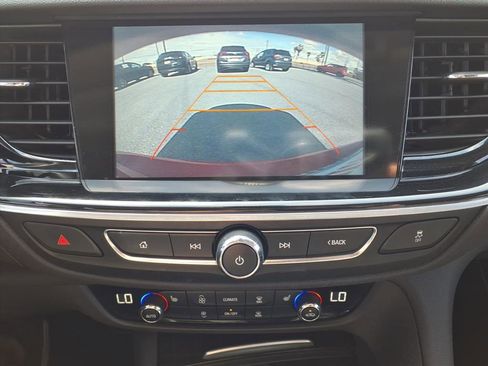 Used 2018 Buick Regal Essence w/ Driver Confidence Package #1 image 13