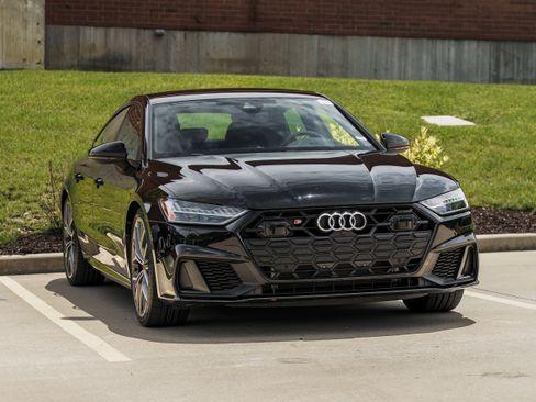 Used 2024 Audi S7 Prestige w/ Prestige Package AWD/4WD image 2