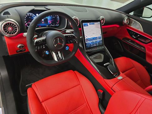 Used 2022 Mercedes-Benz SL 63 AMG 4MATIC image 17