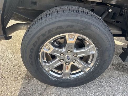 Used 2023 Ford F150 Lariat image 19