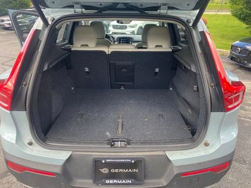 Used 2019 Volvo XC40 T5 Momentum AWD/4WD image 13
