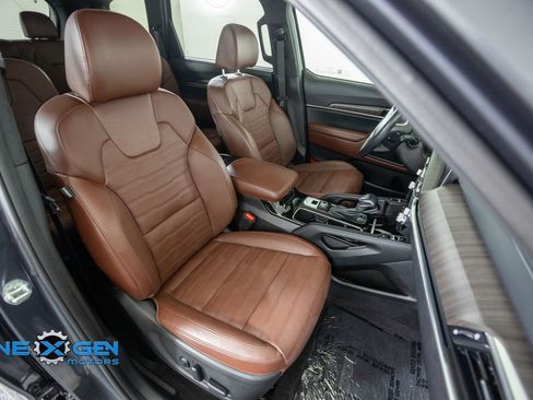 Used 2024 Kia Telluride SX Prestige AWD/4WD image 45